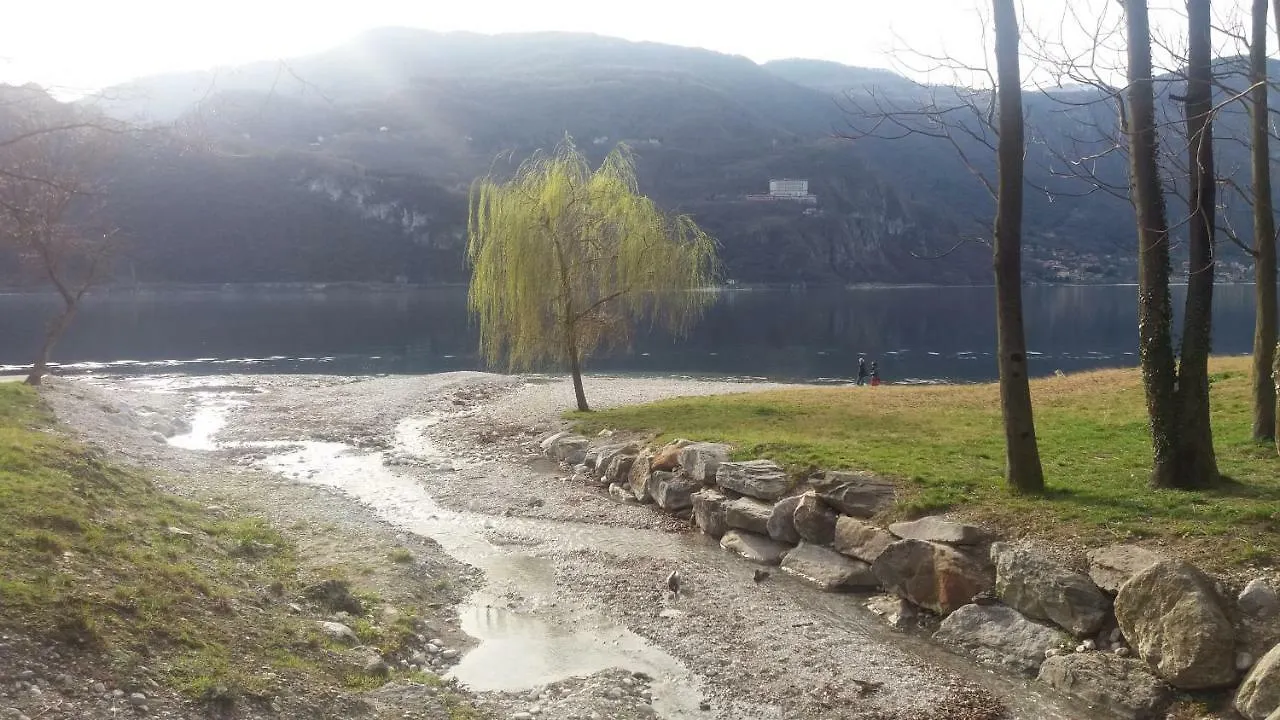 Casa Vacanze Da Carla Abbadia Lariana Italy